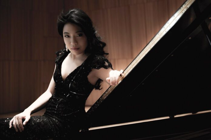 Electrifying pianist Joyce Yang