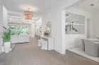 4709 W Leona 17