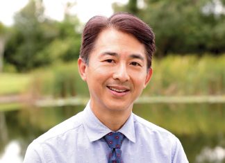 TAMPA BAY DOCTOR OF DISTINCTION: DR. COLIN CHAN, M.D. Dr. Colin Chan M.D.
