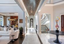 TAMPA HOME TOUR: WHERE LUXURY LIFESTYLE IS BEAUTIFULLY DESIGNED Davis Islands’ Home Tour