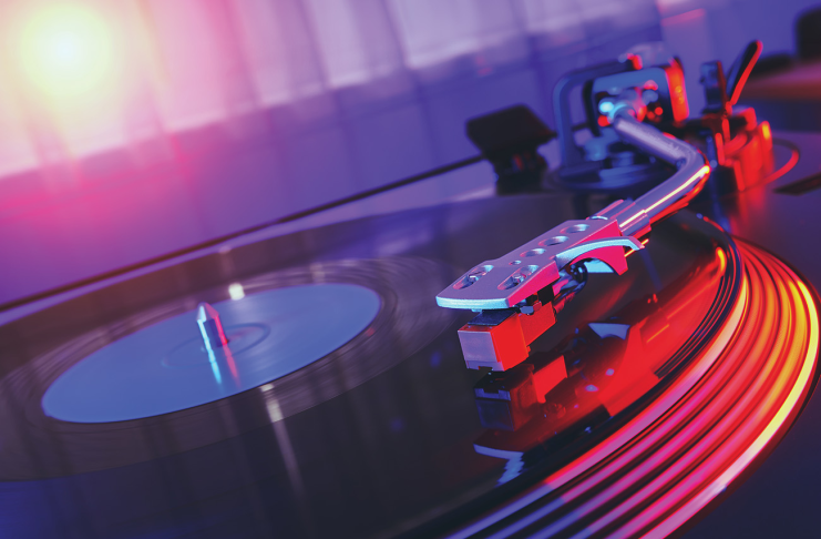TAMPA BAY NIGHTLIFE: VINYL VIBES Vinyl Vibes in Tampa Bay